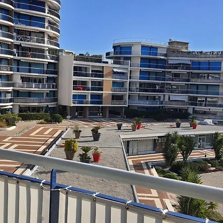 La Napoule Apartment *